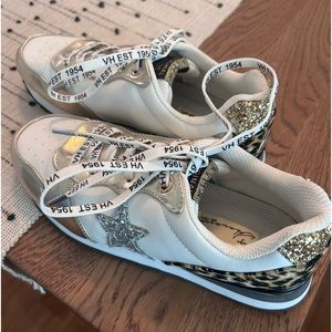 Vintage Havana Sneakers Size 7.5